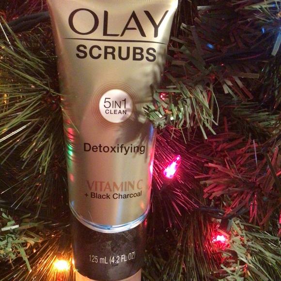 OLAY Skincare 2olay Detoxifying Face Scrubs With Vitamin C Black Charcoal Poshmark
